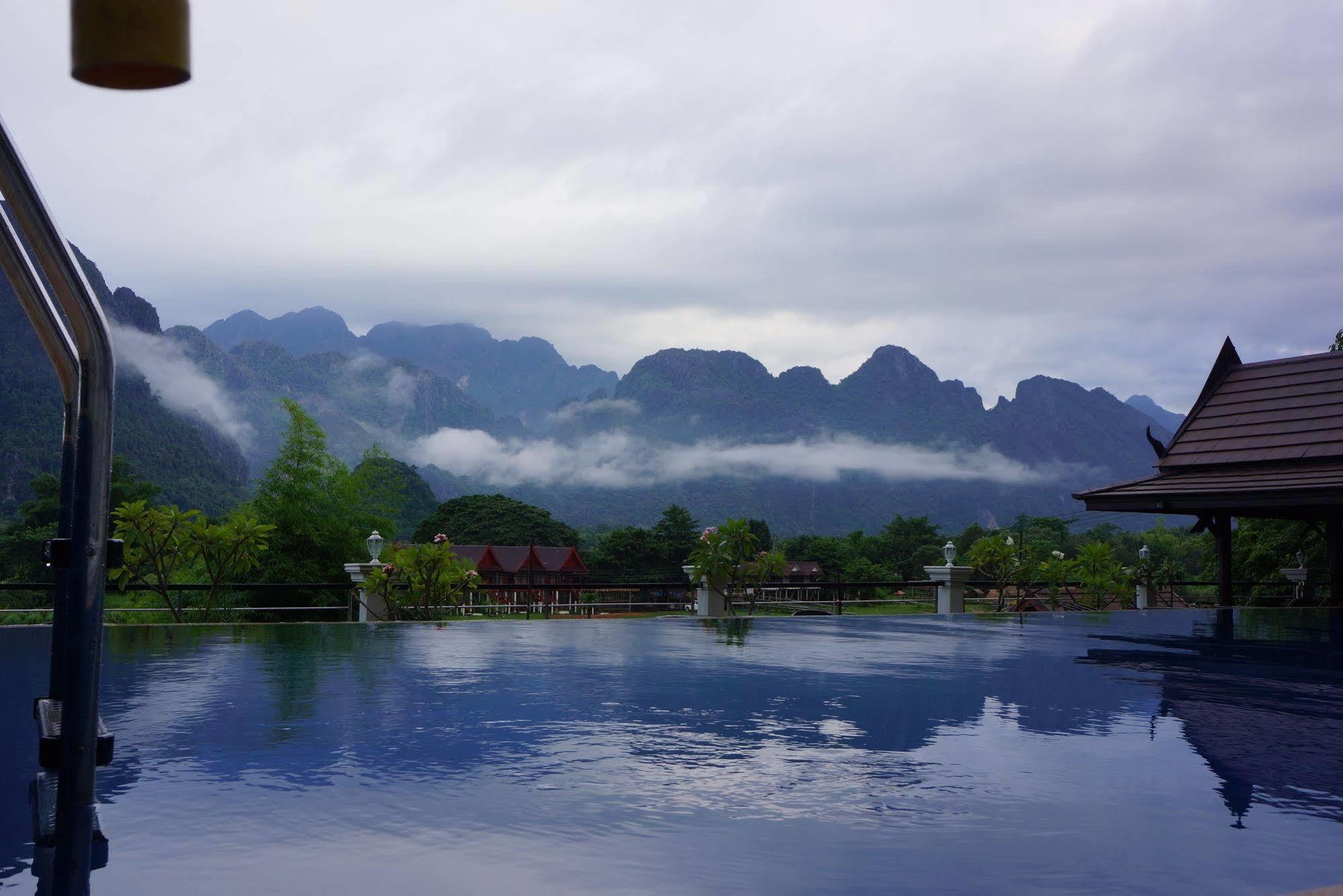 Silver Naga Hotel Vang Vieng Exterior foto