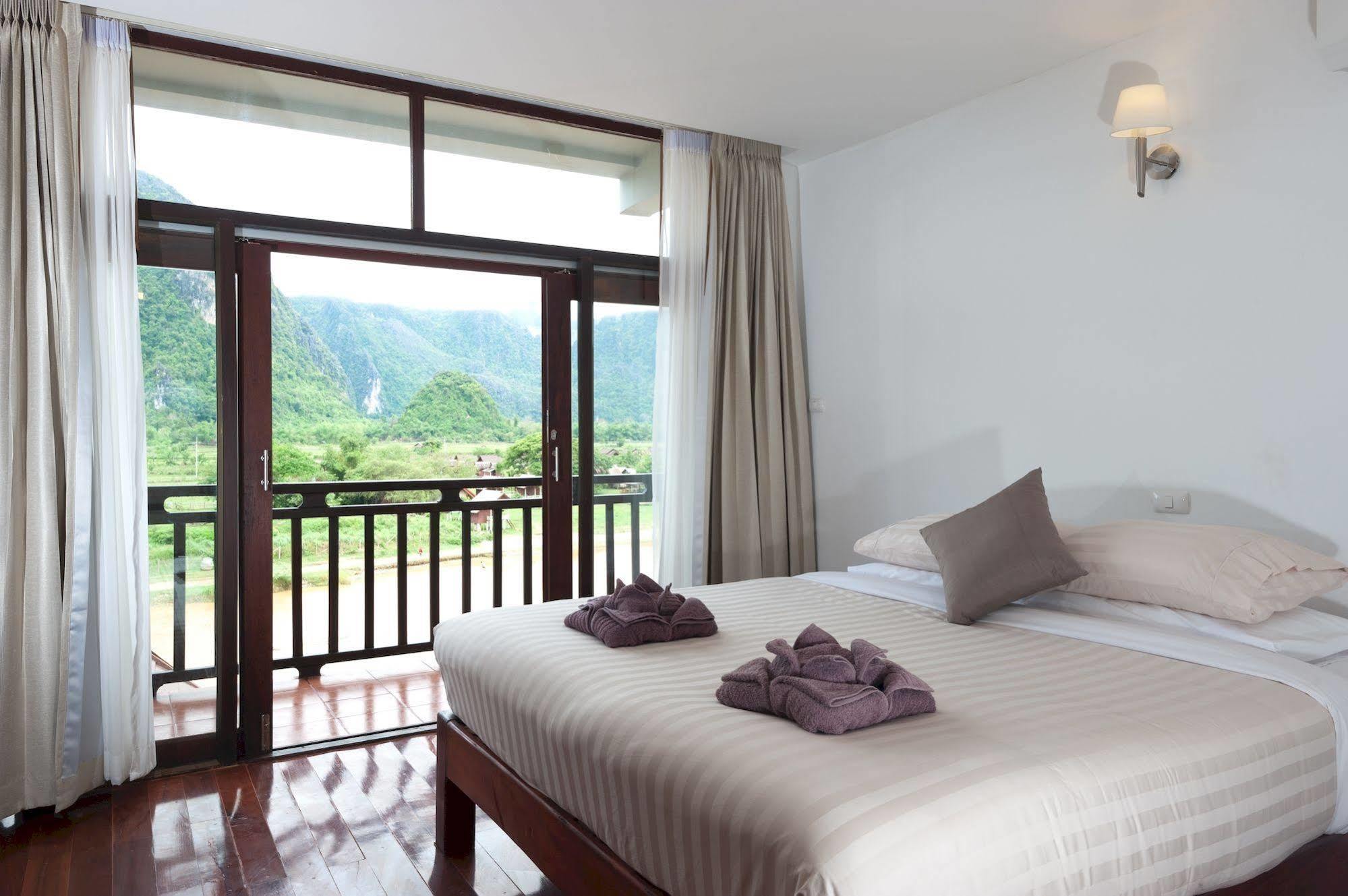 Silver Naga Hotel Vang Vieng Exterior foto
